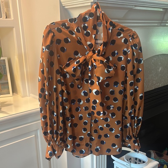 HUNTER BELL Tops - HUNTER BELL Tie Front  Blouse